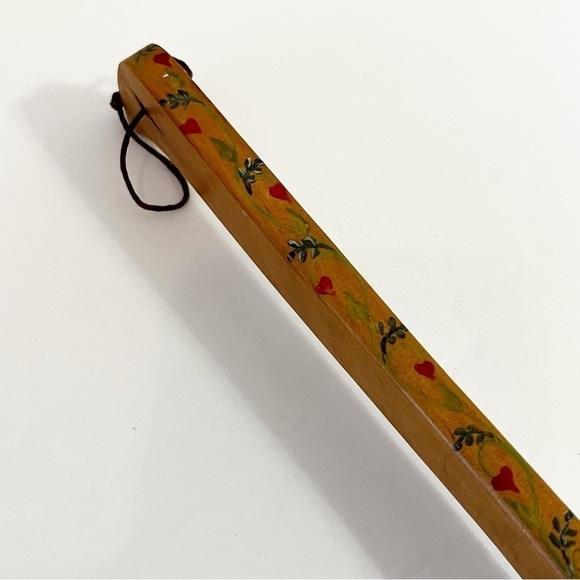 Norwegian Folk Art Hand-Painted Wooden Spoon Girl Bonnet Tree Chicks Signed - Picture 6 of 16